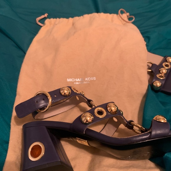Michael kors sandals - Picture 2 of 4